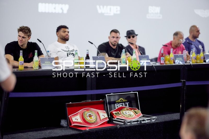 Ringside-Zone Face-Off Pressekonferenz