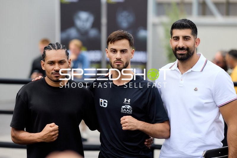 Ringside-Zone Face-Off