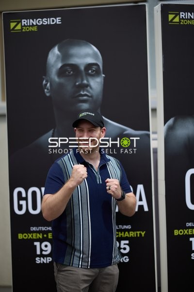 Ringside-Zone Face-Off