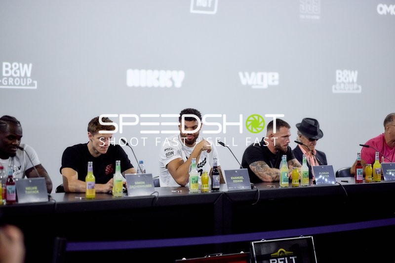 Ringside-Zone Face-Off Pressekonferenz