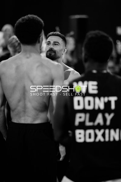 Ringside-Zone Face-Off