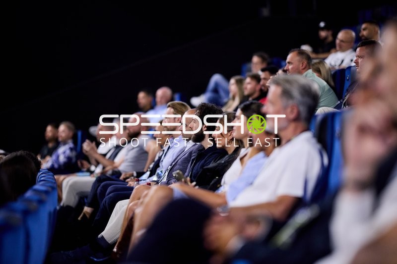 Publikum bei Ringside-Zone Face-Off