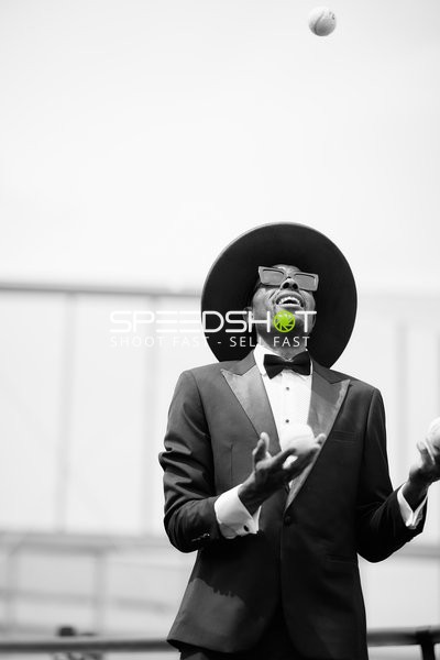 Ringside-Zone Face-Off