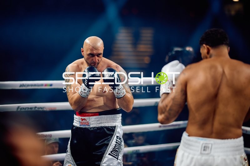 Boxer in der Ringside Zone