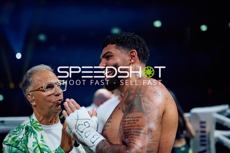 Boxer und Moderator Ringside Zone