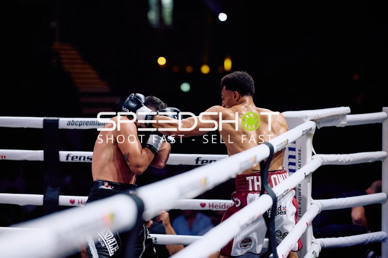 Boxer im Ring beim Schlagabtausch