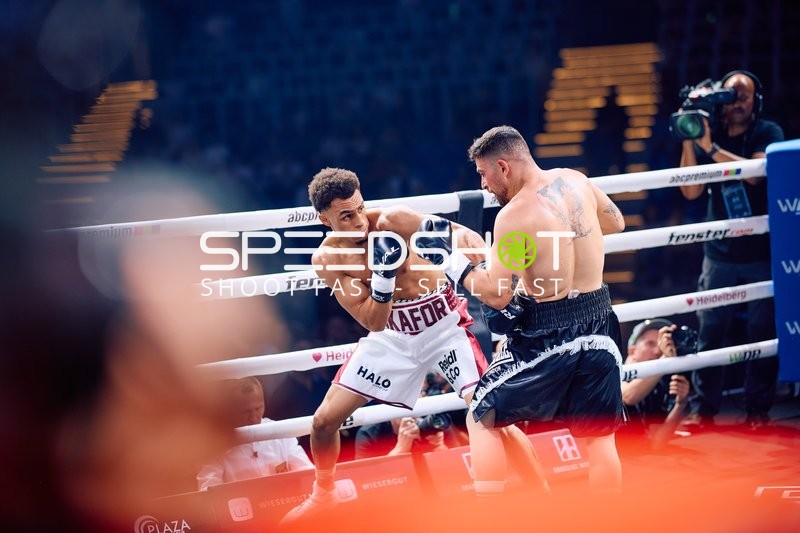 Alexander Okafor in Aktion