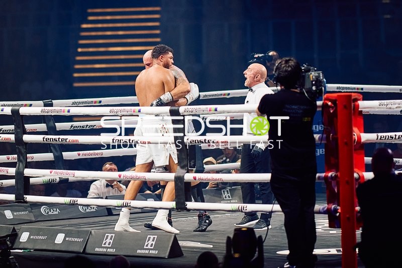 Boxer in der Ringside Zone