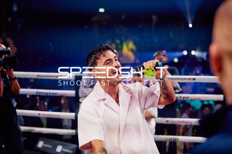 Moderator in der Ringside Zone