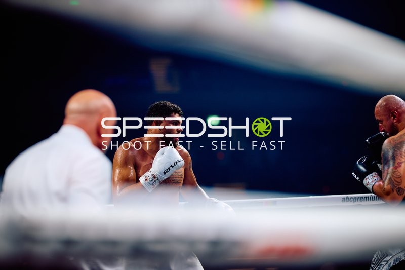 Boxer im Ring bei Ringside Zone