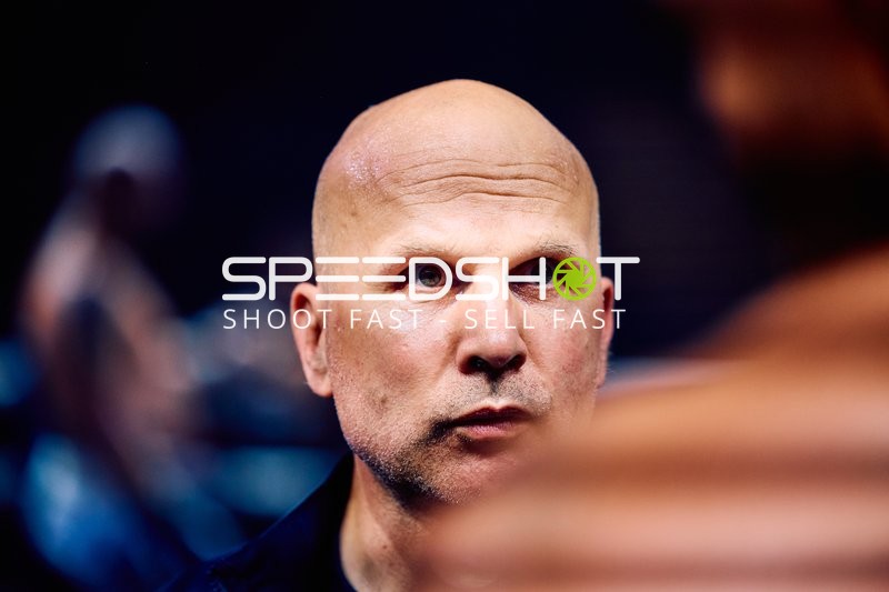 Trainer an Ringside Zone