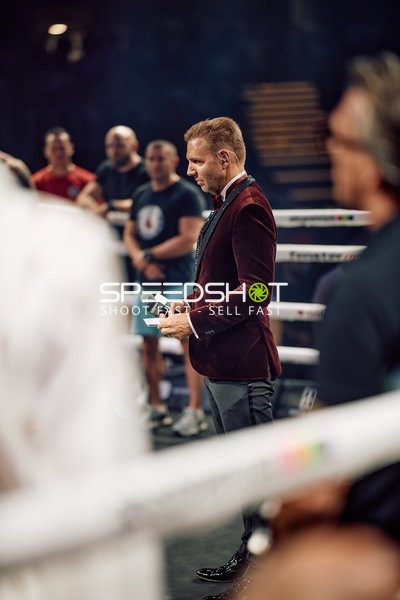 Moderator in Ringside Zone