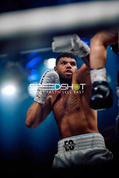 Boxer Emanuel Odiase in Aktion