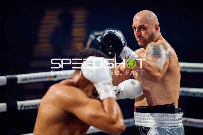 Boxer im Ring Srdan Govedarica (115; VIP)