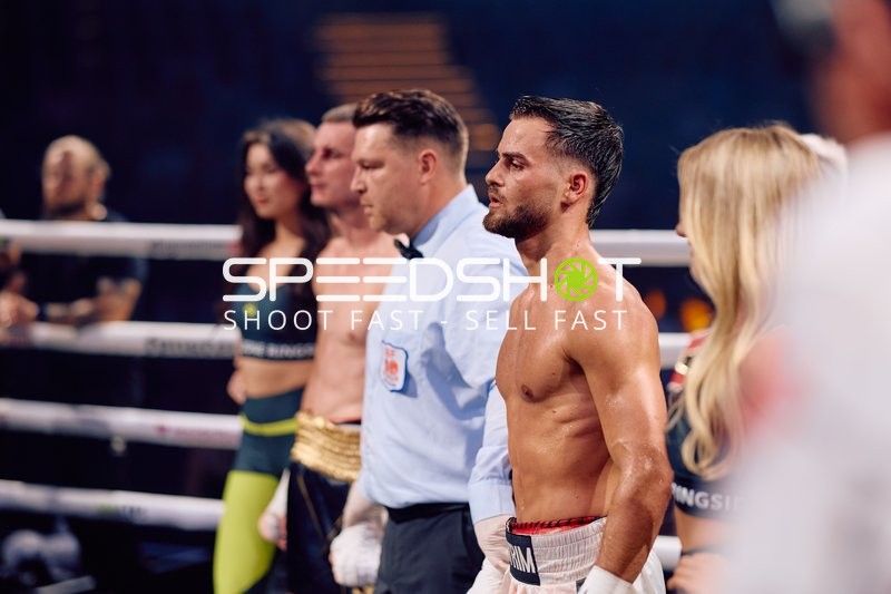 Boxer Devrim Gökduman (101; VIP) in Ringside Zone