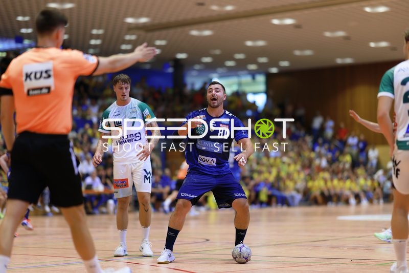 Spieler in defensiver Aktion