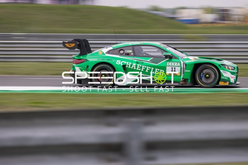 DTM Nürburgring Rennwagen auf Strecke