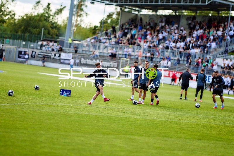 SV Sandhausen vs FSV Frankfurt 1 Spieltag Aufwärmen