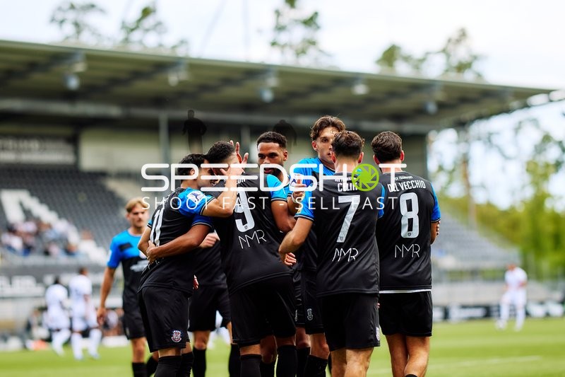 Duell zwischen 7; FSV Frankfurt und Giorgio Del Vecchio (8; FSV Frankfurt)