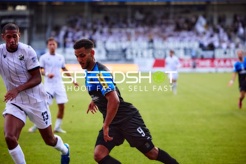 Zweikampf zwischen Amin Farouk (9; FSV Frankfurt) und Yannick Osee (13; SV Sandhausen)