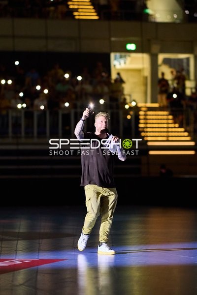 Moderation im SNP Dome