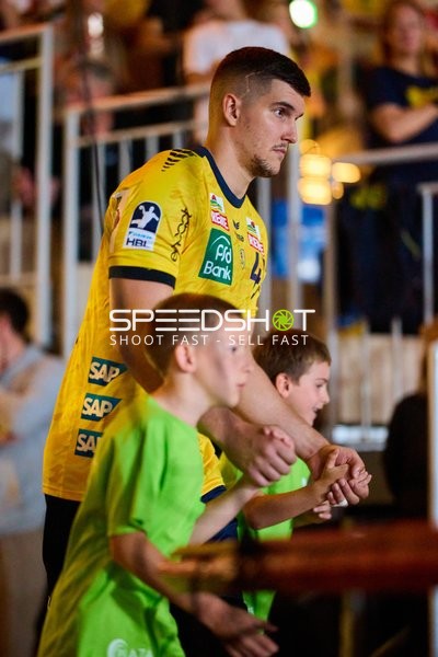 Spieler Halil Jaganjac (45; Rhein Neckar Löwen) in der Halle