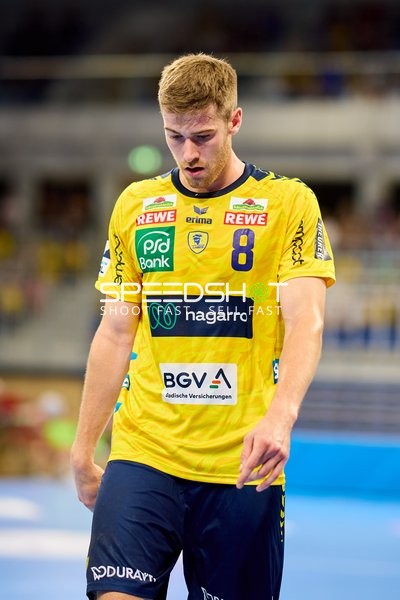 Spieler Tim Nothdurft (8; Rhein Neckar Löwen) in Position