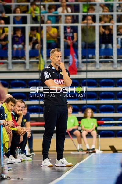 Coach an der Seitenlinie