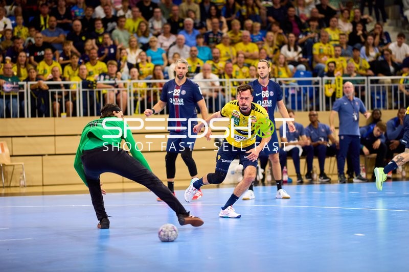 Wurf aufs Tor Patrick Groetzki (24; Rhein Neckar Löwen)