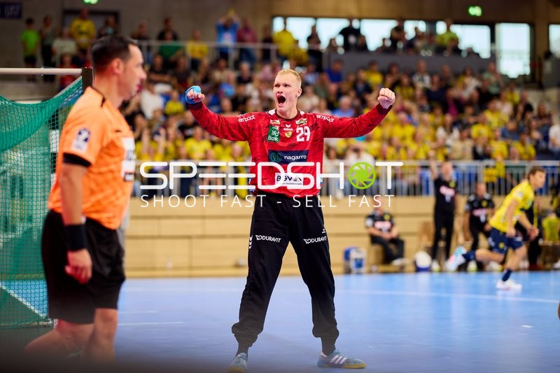 David Späth (29; Rhein Neckar Löwen) jubelt nach Tor