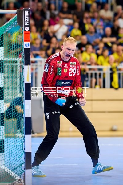 David Späth (29; Rhein Neckar Löwen) jubelt nach Tor