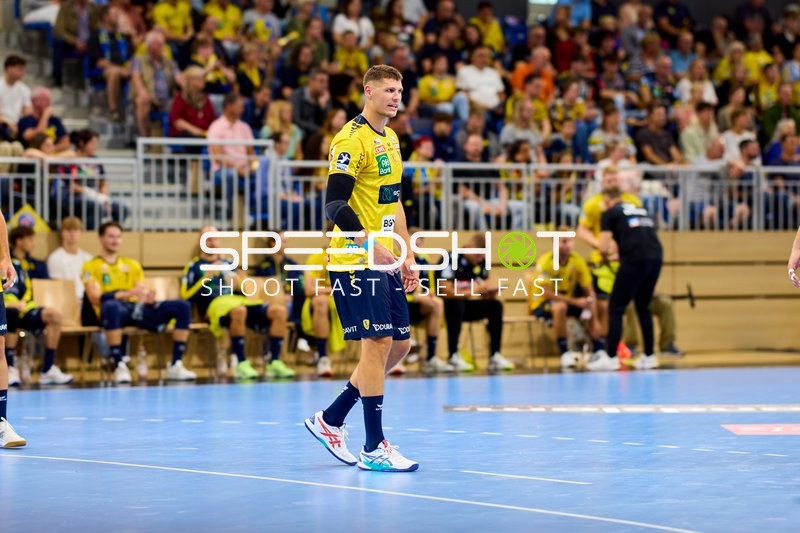 Spieler Sebastian Heymann (13; Rhein Neckar Löwen) in Position