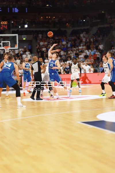 Sprungball zwischen Teams