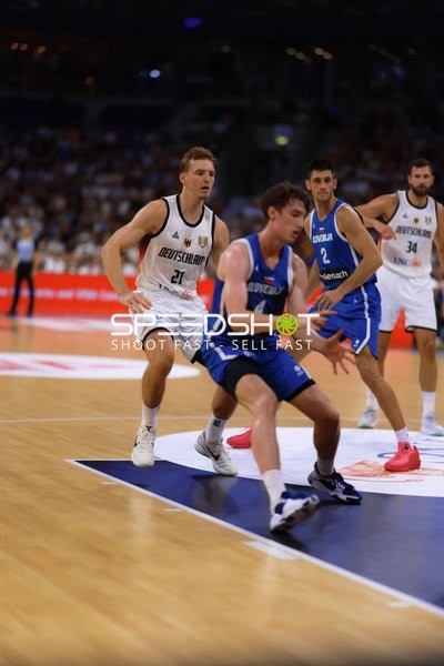 Zweikampf auf dem Court