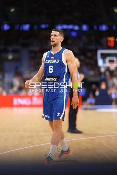 Aleksej Nikolić (6; Slowenien) in Bewegung