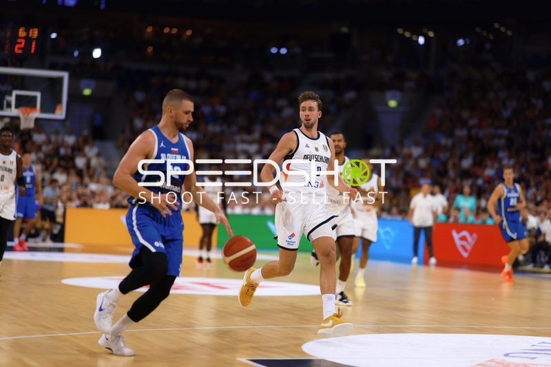 Zweikampf um den Ball