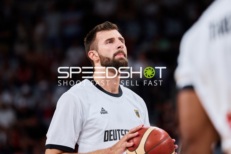 Leon Kratzer (34; Deutschland) am Freiwurfpunkt