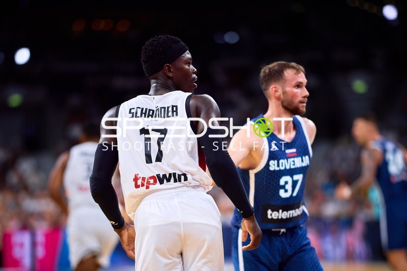 Duell Dennis Schröder (17; Deutschland) vs Leon Stergar (37; Slowenien)