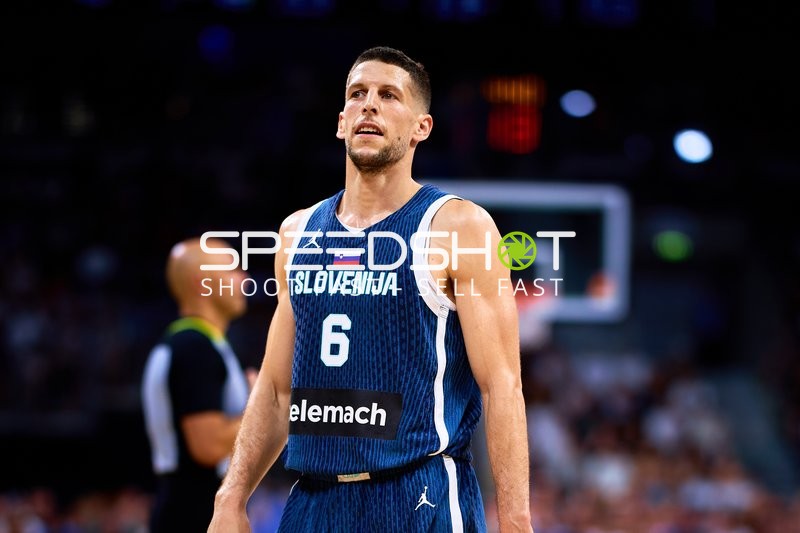 Aleksej Nikolić (6; Slowenien) auf dem Court