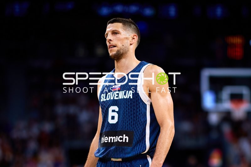 Aleksej Nikolić (6; Slowenien) auf dem Court