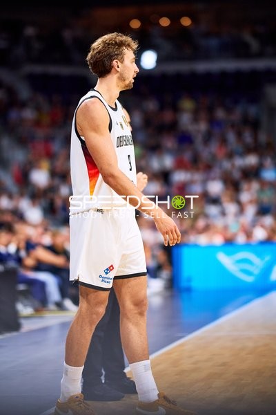 Franz Wagner (9; Deutschland) auf dem Court