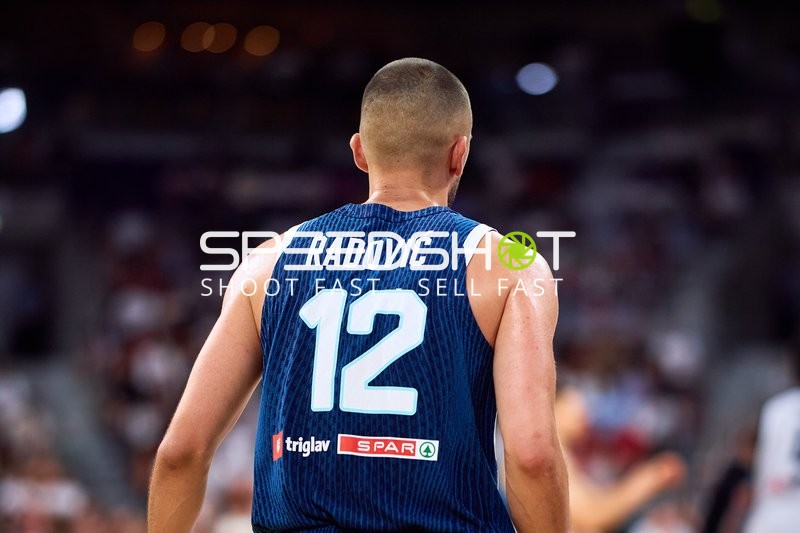 Rok Radović (12; Slowenien) auf dem Court