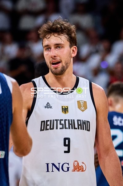 Franz Wagner (9; Deutschland) auf dem Court