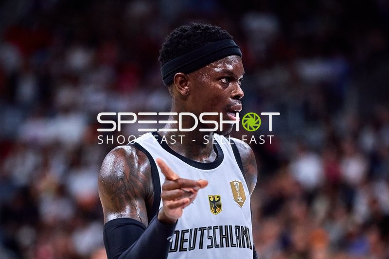 Dennis Schröder (17; Deutschland) dirigiert das Spiel