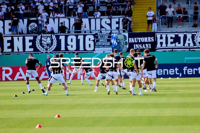 SV Sandhausen Aufwärmen DFB Pokal