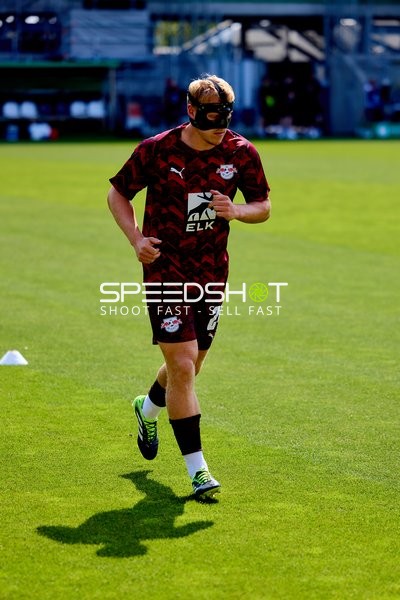 RB Leipzig Spieler beim Aufwärmen