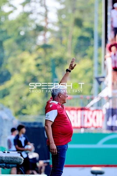 Trainer Olaf Janssen (Chef-Trainer; SV Sandhausen) am Spielfeldrand