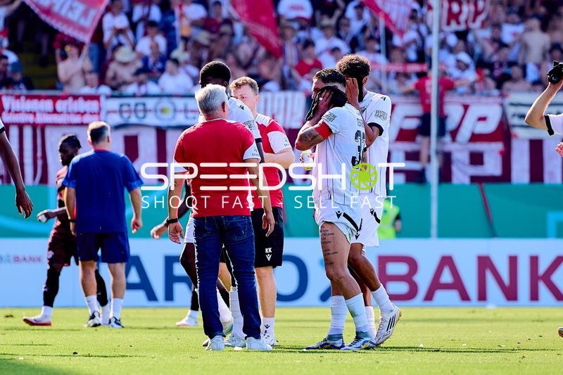 Niederlage, Enttäuschung, Trauer