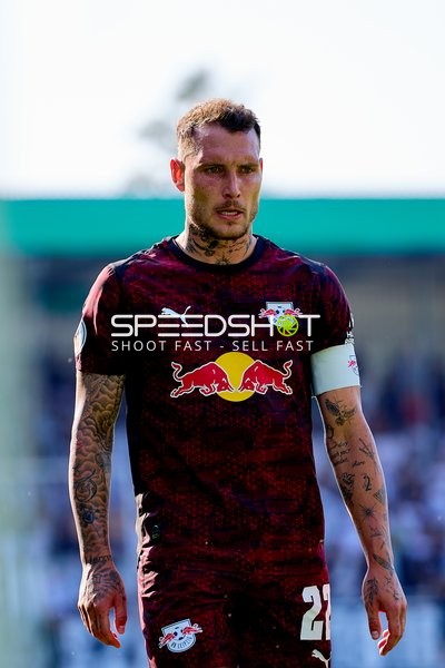 RB Leipzig David Raum (22; RB Leipzig) im Einsatz