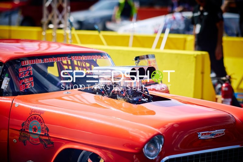 Klassischer Chevrolet Drag Racing Wagen